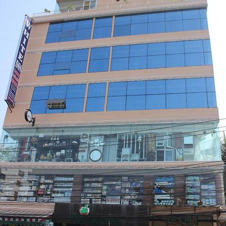 White Inn Luxury Residential Hotel Chittagong Exterior photo